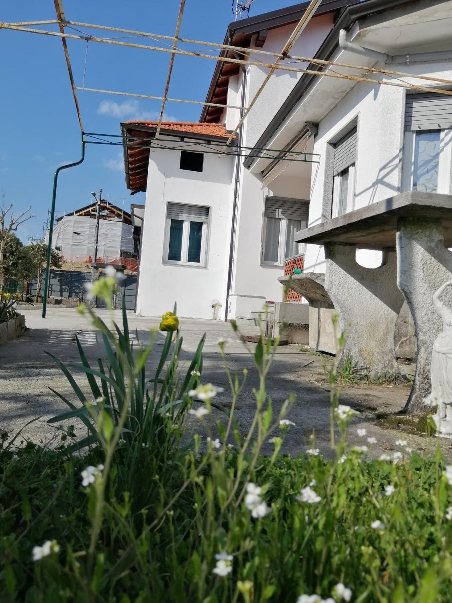 Casa Vacanze Terra Di Mezzo Invorio Inferiore Exteriör bild